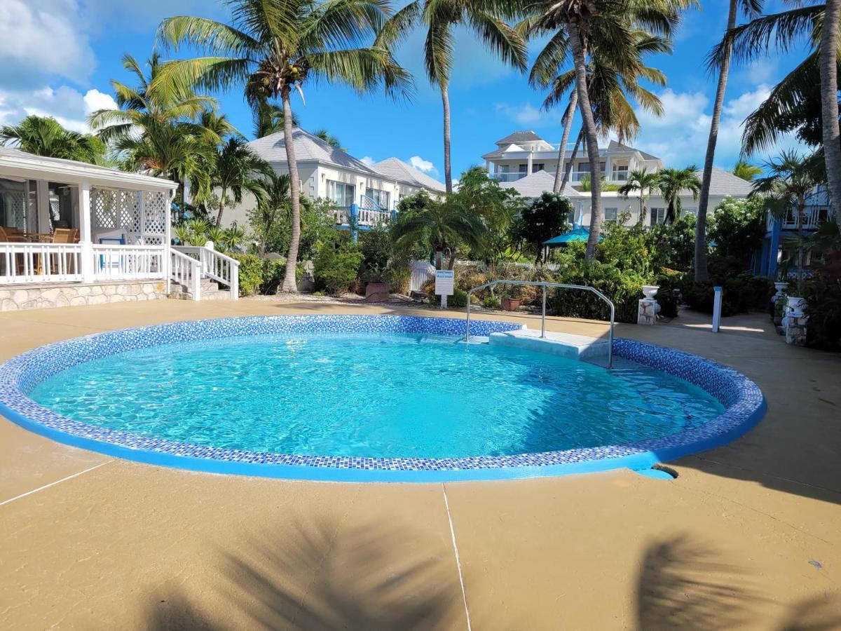 Sibonne Beach Hotel Grace Bay Exteriör bild