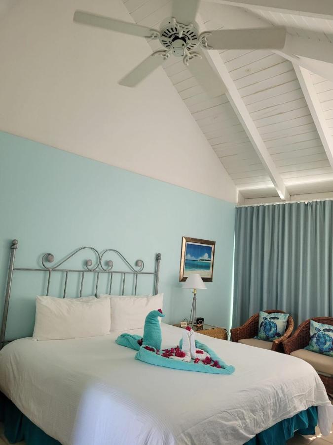 Sibonne Beach Hotel Grace Bay Exteriör bild