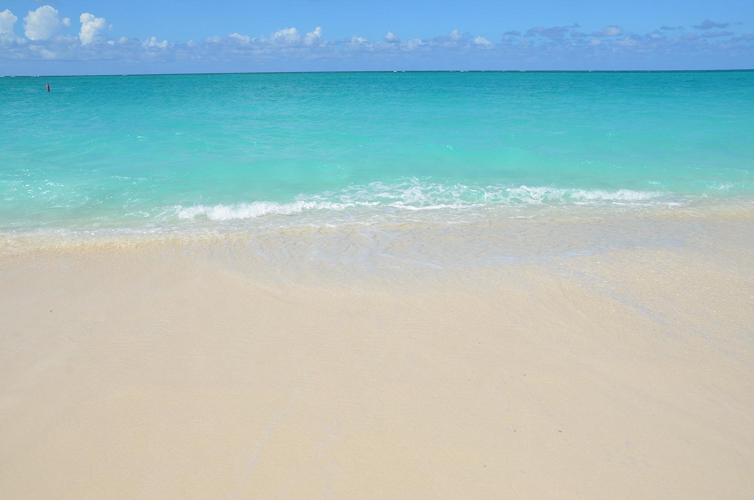 Sibonne Beach Hotel Grace Bay Exteriör bild