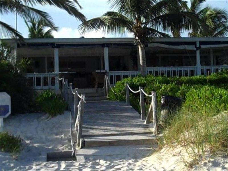 Sibonne Beach Hotel Grace Bay Exteriör bild